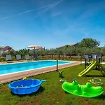 Artsi Villa