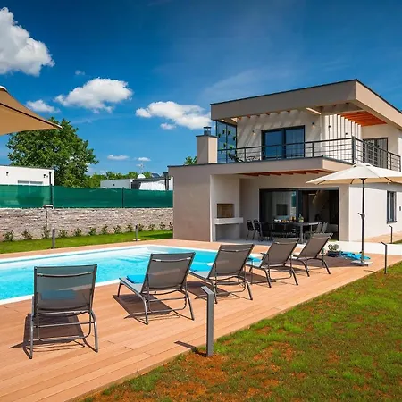 Villa Artsi