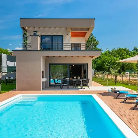 Villa Artsi *