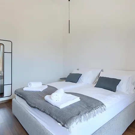 Artsi Villa