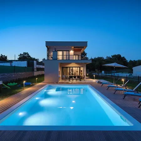 Villa Artsi